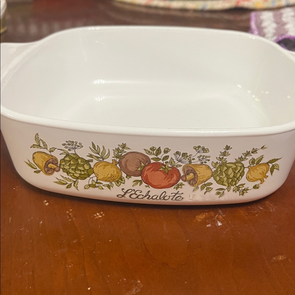 2 Vintage Corningware Spice O' Life A-1-B, 1 1/2 and 1 quart casseroles No lids - Picture 2 of 6